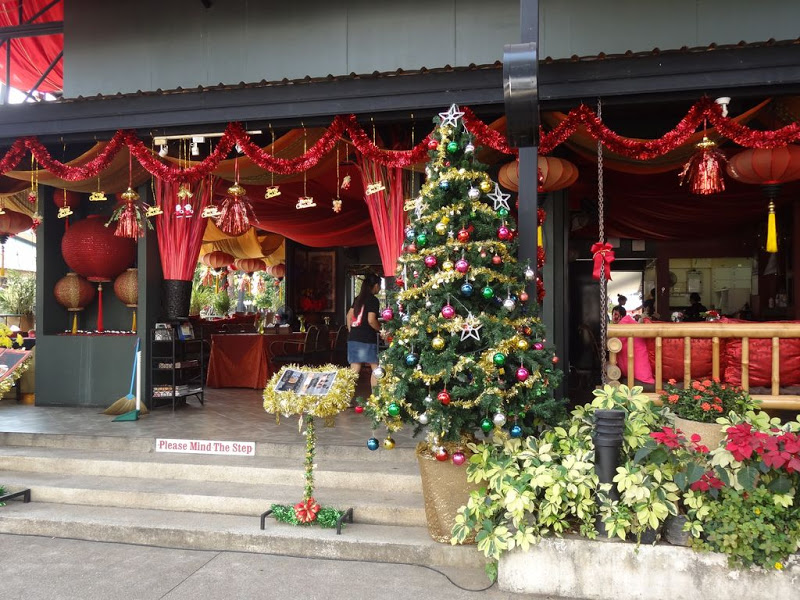 Weihnachten in Thailand... zugegeben nicht ganz so besinnlich wie in Deutschland... ;-)